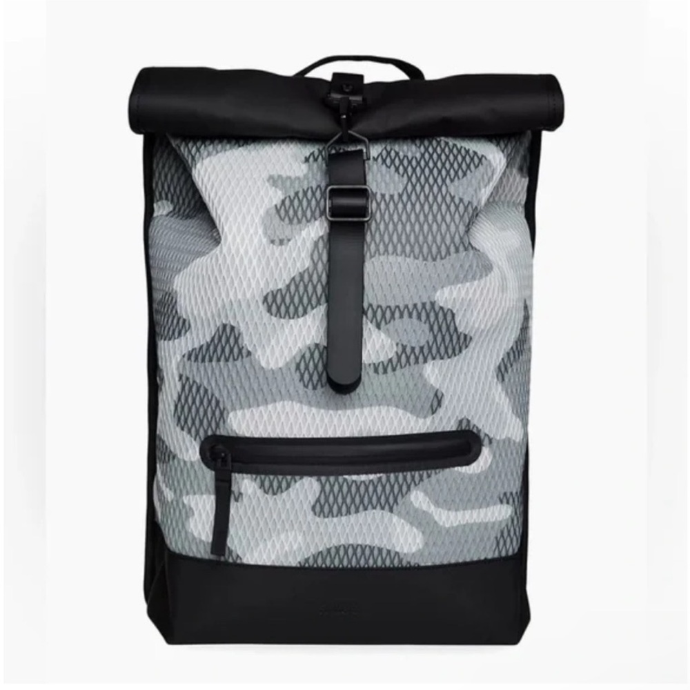NWT RAINS Rolltop Rucksack Waterproof Backpack Black Camo
